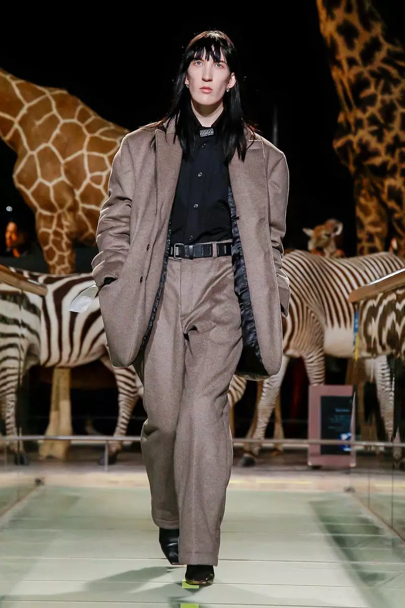 Vetements Tayari Kuvaa Majira ya Baridi 2019 Paris56