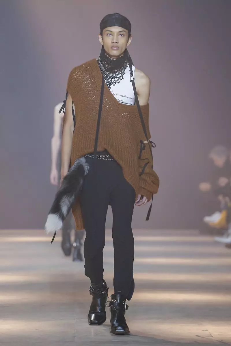 Ann Demeulemeester Vira Vesto Aŭtuno Vintro 2019 Parizo17