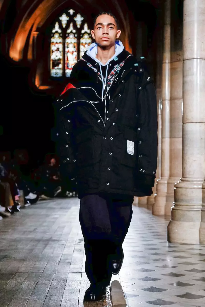 Maison Mihara Yasuhiro Fall Winter 2019 Paris15