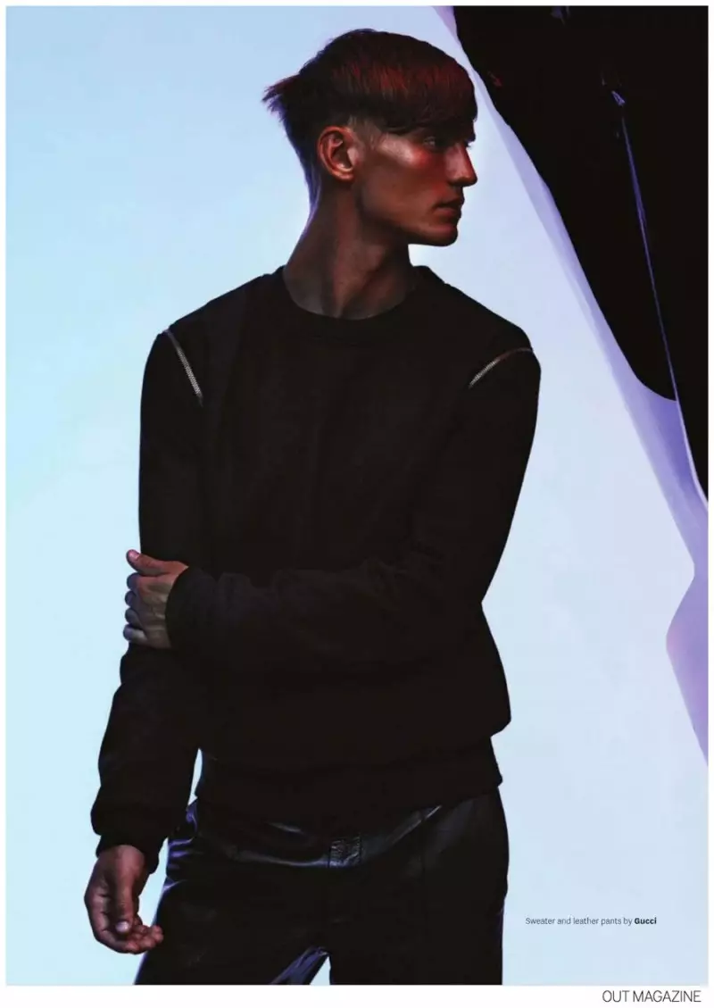 Model Swedia Alexander Johansson entuk editorial fashion ing majalah Out edisi September 2014. Difoto dening Tetsu Kubota kanggo tampilan inspirasi ing fashion musim gugur futuristik, Alexander ditata dening Grant Woolhead. Saka wangun kothak sporty Calvin Klein Koleksi menyang shimmer Autumn saka Jil Sander, Alexander ora kangelan ngadeg metu saka wong akeh.