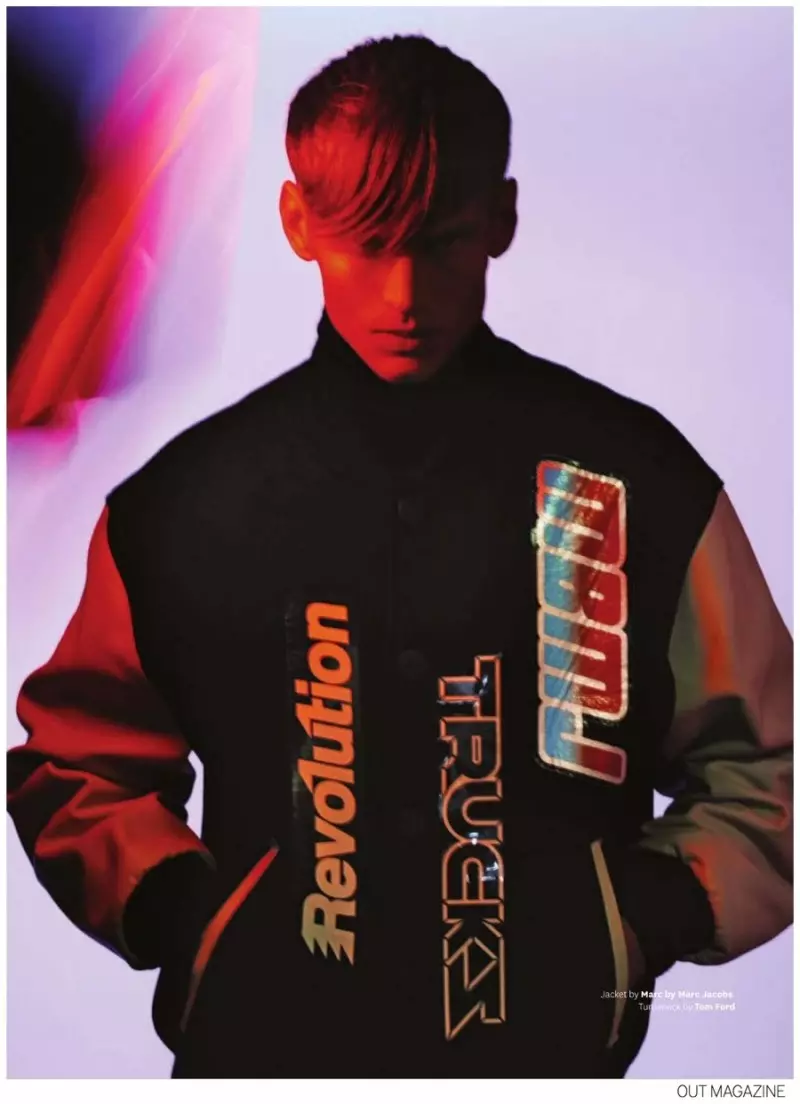 Model Sweden Alexander Johansson merangkul editorial fesyen dalam majalah Out edisi September 2014. Difoto oleh Tetsu Kubota untuk melihat inspirasi fesyen musim luruh yang futuristik, Alexander digayakan oleh Grant Woolhead. Daripada bentuk kotak sporty Calvin Klein Collection kepada kilauan musim luruh dari Jil Sander, Alexander tidak menghadapi kesukaran untuk menonjolkan diri daripada orang ramai.