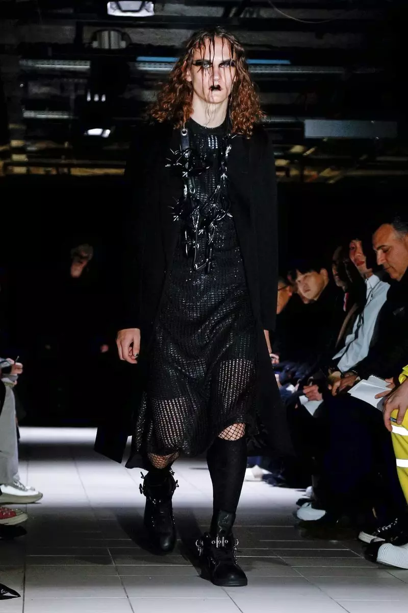 Comme des Garçons Homme Plus vīriešu apģērbi rudens ziema 2019 Paris17