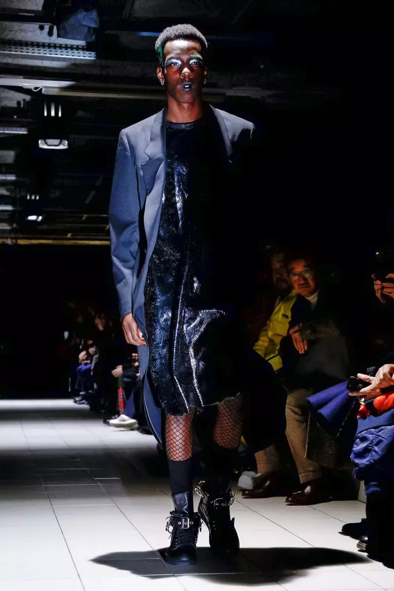 Comme des Garçons Homme Plus ئەرلەر كىيىملىرى 2019-يىلى كۈز پەسلى پارىژ 27