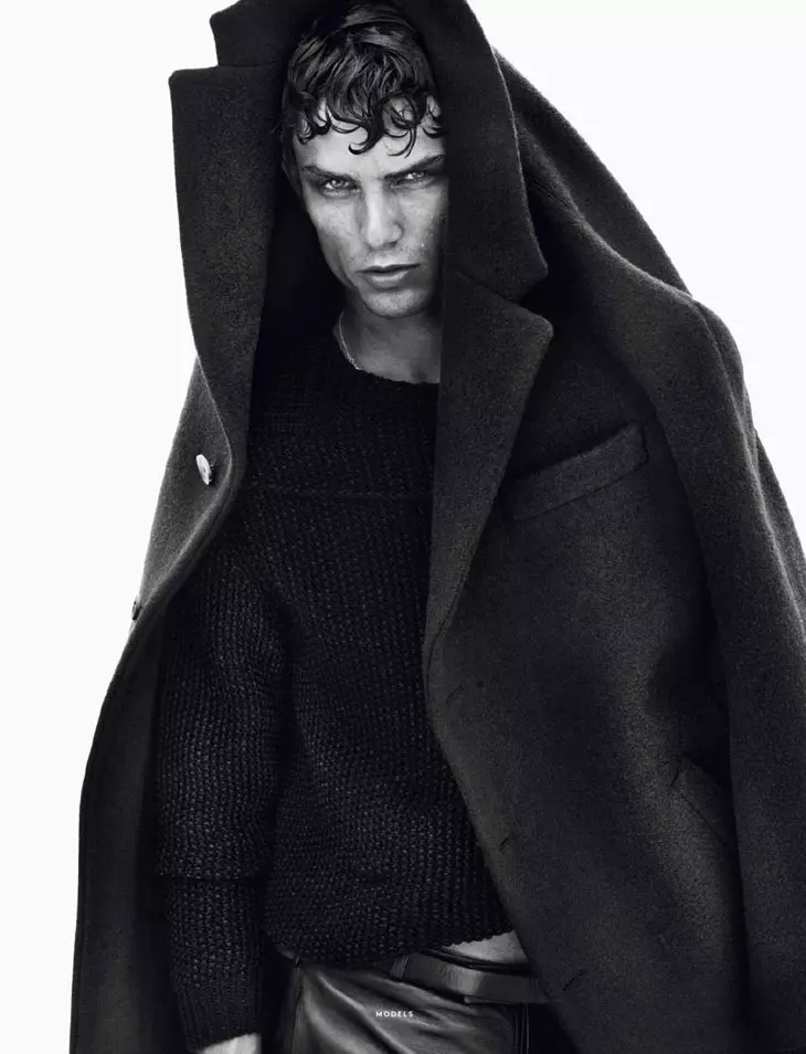 مٿي-ماڊل-حل-Sundsbo-Vogue-Hommes-13