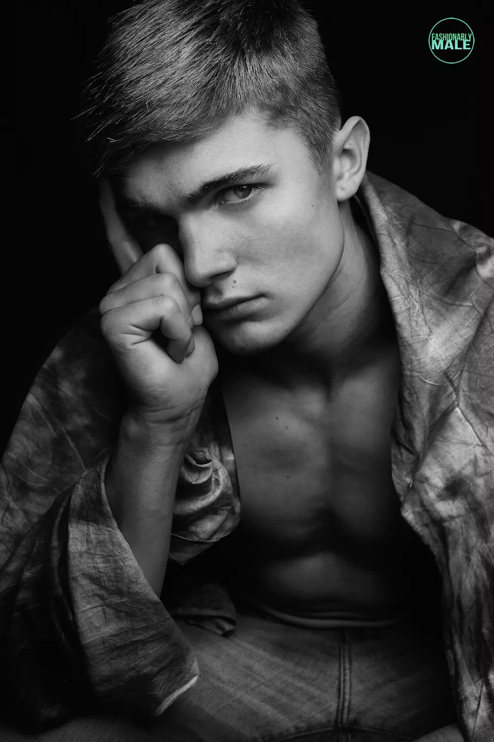 Freddie Pearson par José Pope pour Fashionably Male4