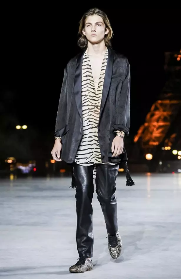 SAINT LAURENT PRETA POR PORTI PRINTEMPO-SOMERO 2018 PARIS10