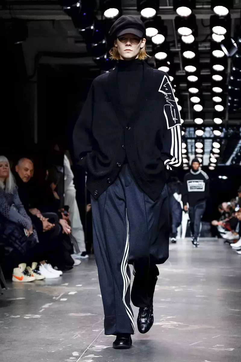 Y-3 رجال ونساء خريف شتاء 2019 Paris10