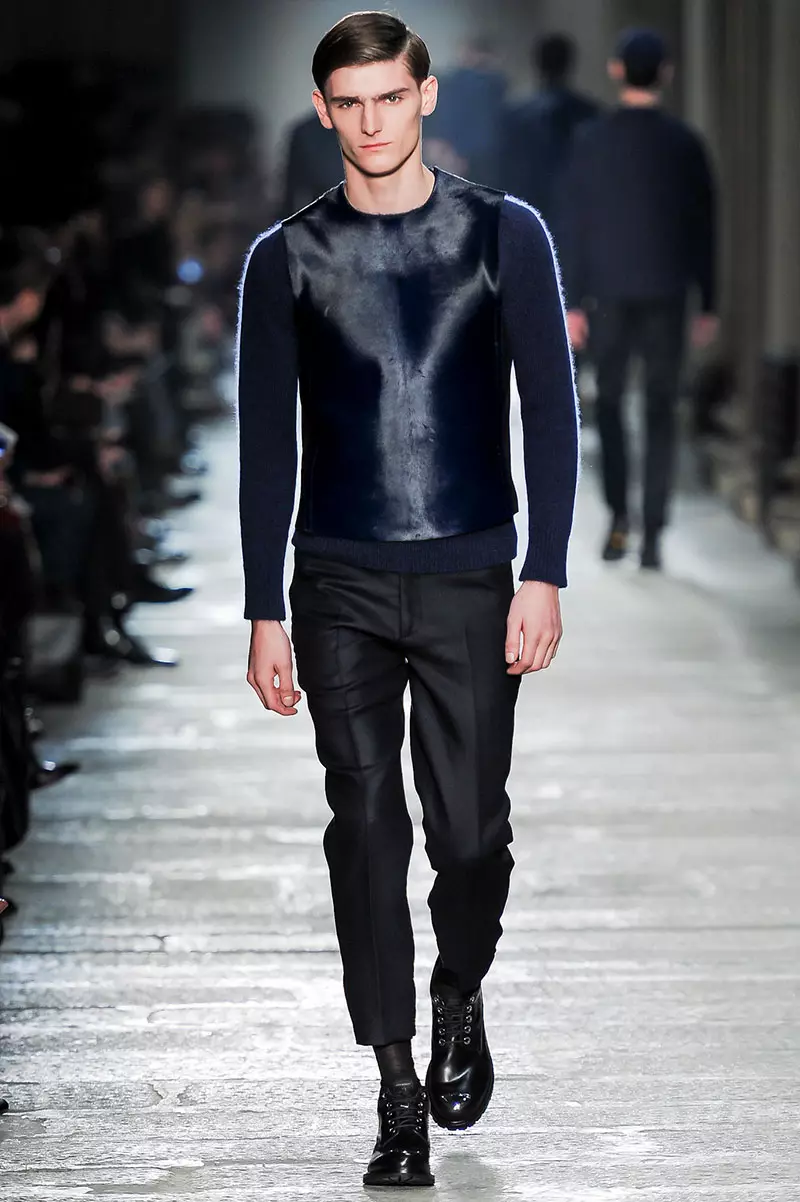 नील_बैरेट_fw13_15