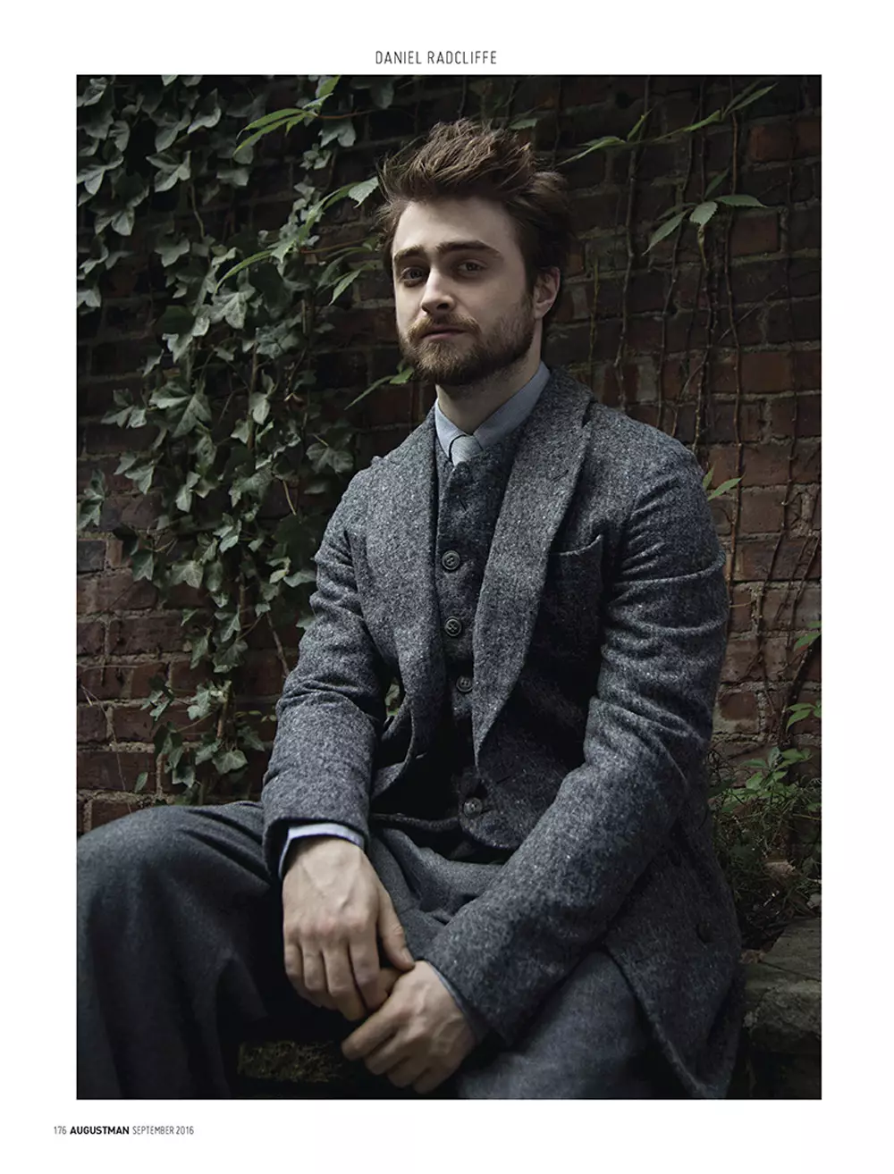 August Man Malaysia အတွက် Karl Simone မှ Daniel Radcliffe (2)