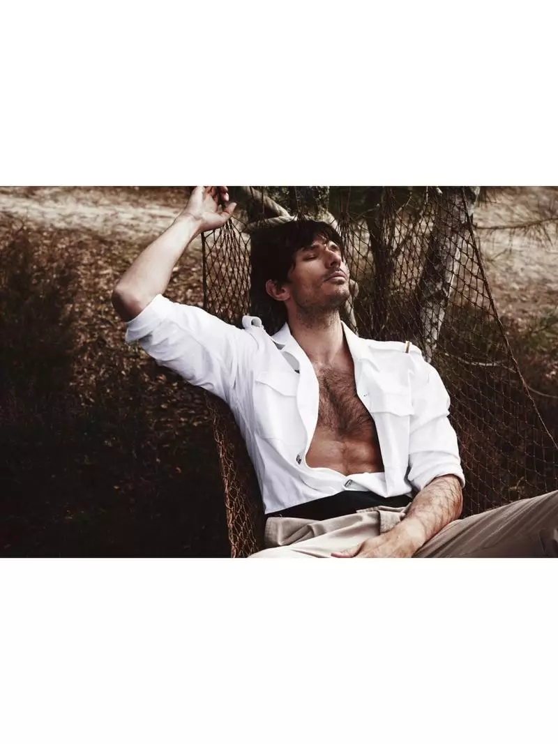 Andrés Velencoso Segura est le nouvel homme du monde pour ELLE Man Vietnam Juillet 2015 Photographié par Jumbo Tsui, styliste par Shuo Yuan Hasegawa. Maquillage : Yann Boussand Larcher.