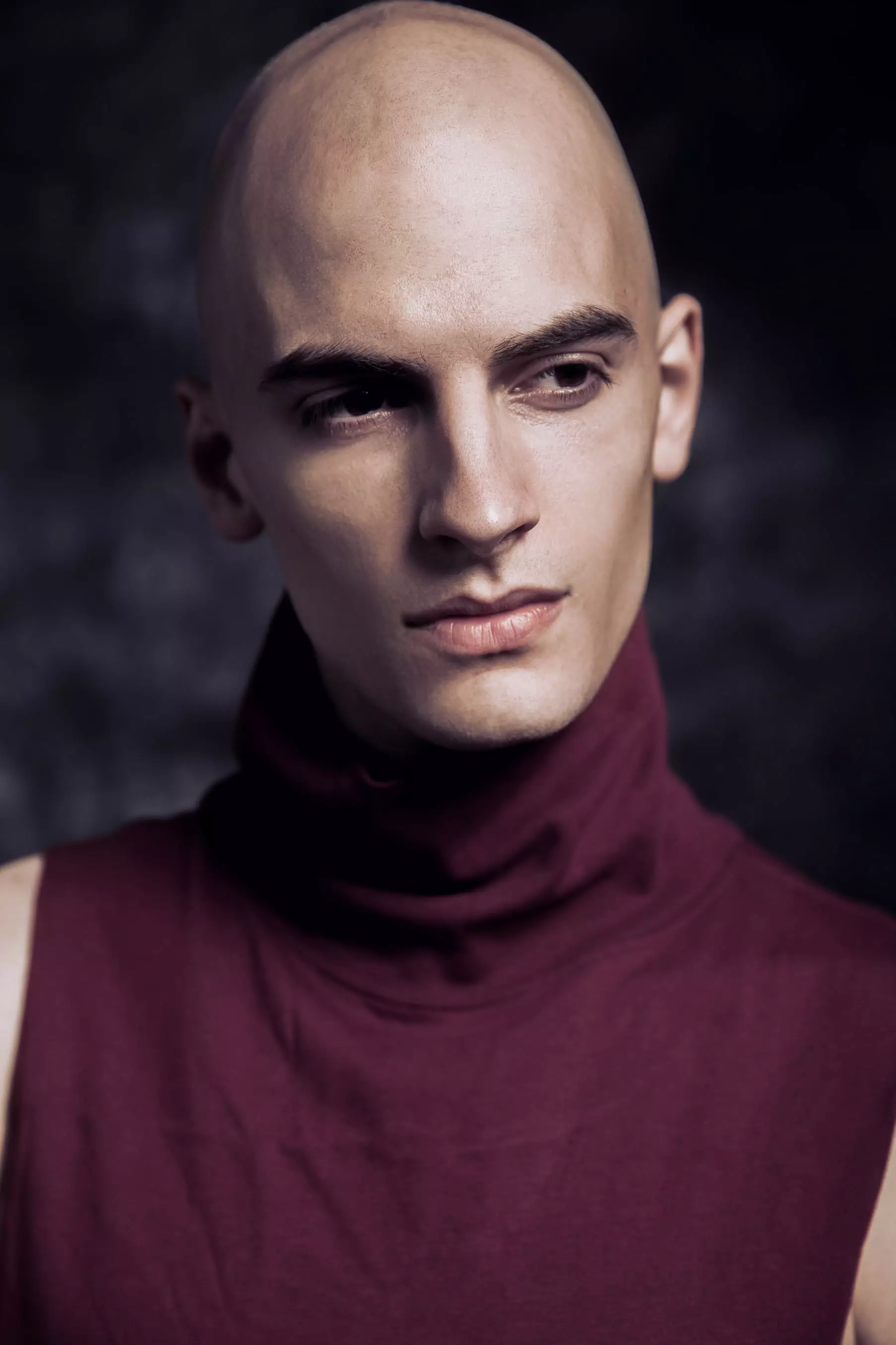 Ngenalke wajah anyar Nathanael Baldwin saka Ciotti Models ing Toronto sing difoto dening Juan Neira. Tampilan sing nggumunake lan enigmatic sing ora bisa dicopot saka dheweke.