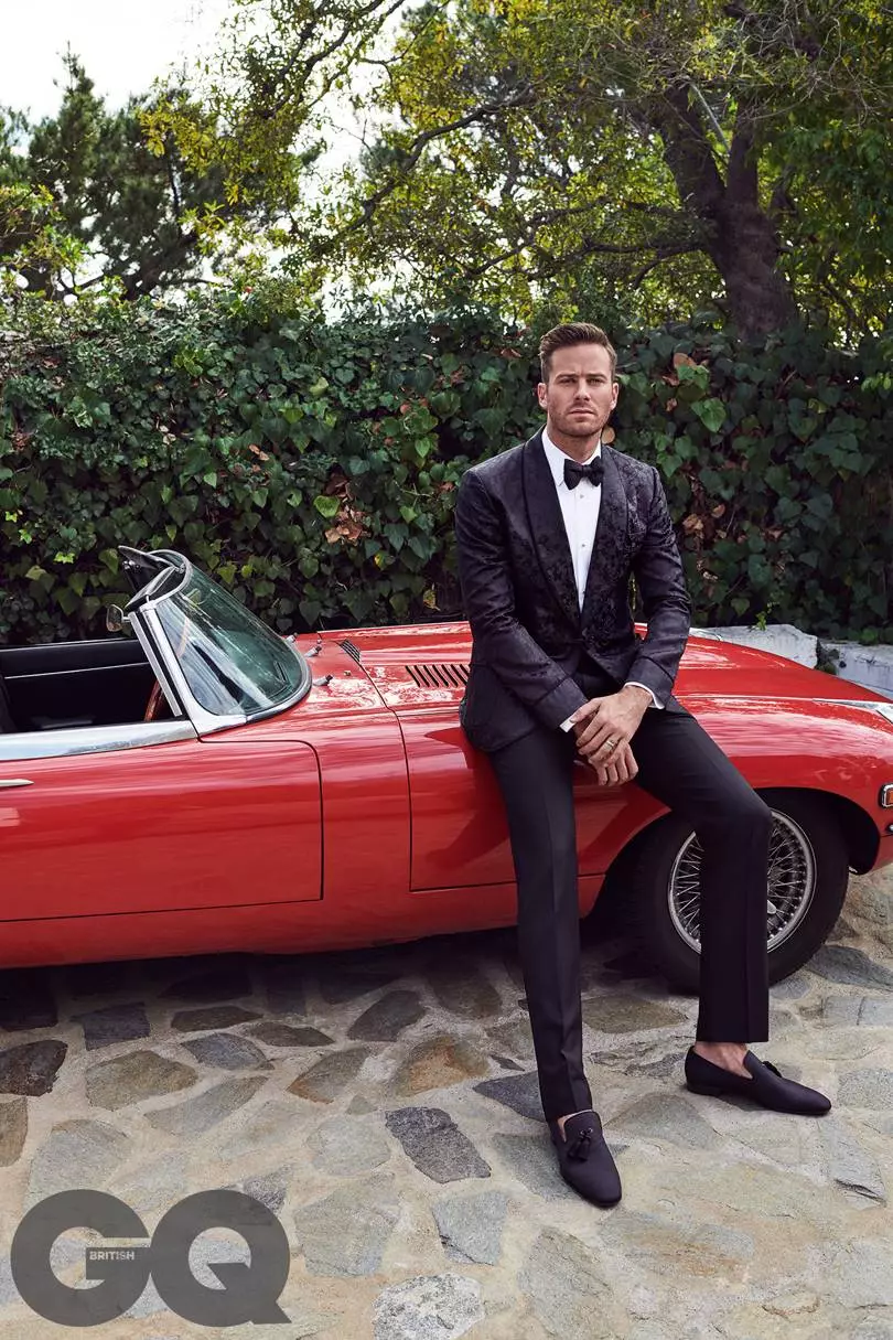 Aktè Armie Hammer pou GQ Britanik mas 2019 19220_2