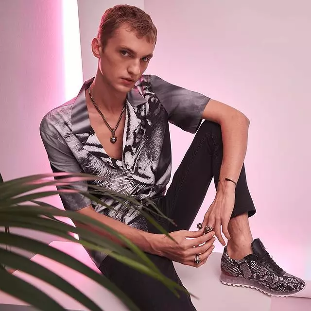 Koleksi Roberto Cavalli Menswear Resort 2020