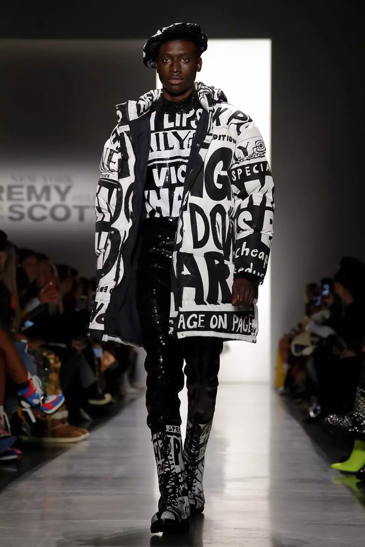 Jeremy Scott Valmiina käyttöön Syksy Talvi 2019 New York11