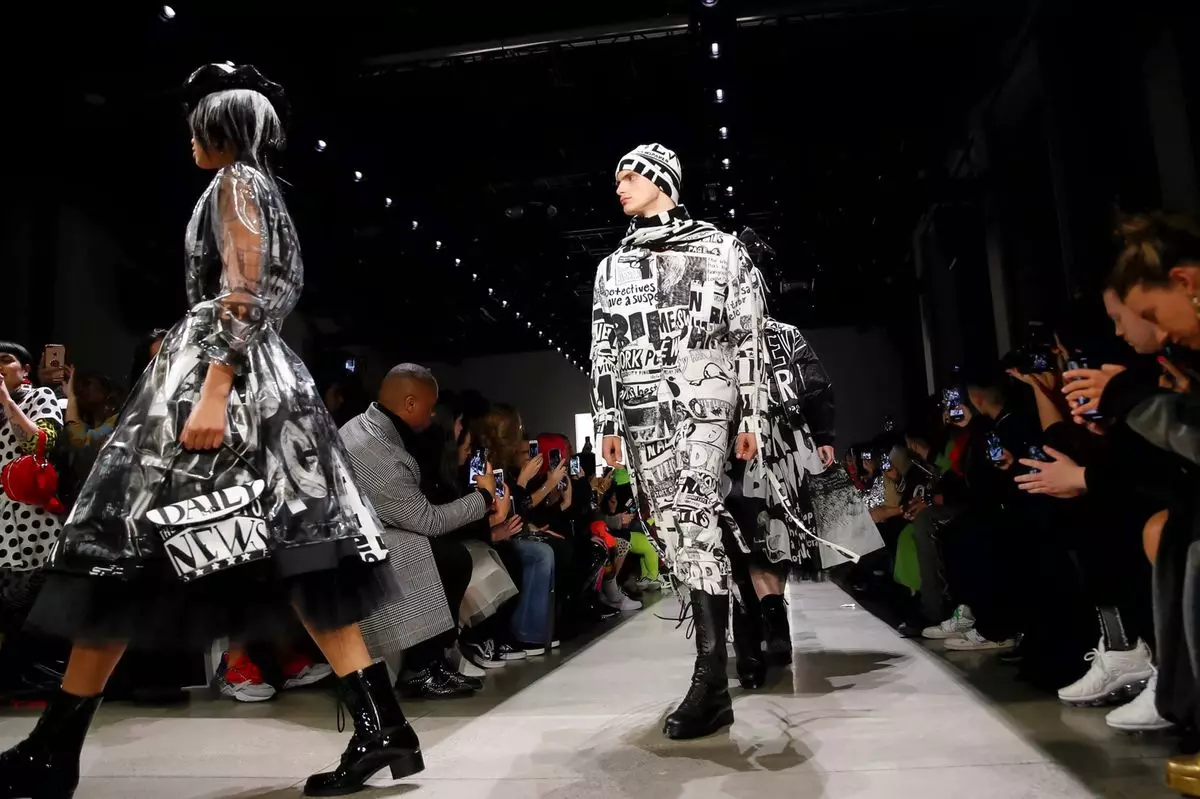 Jeremy Scott valmis pukeutumaan Syksy Talvi 2019 New York22