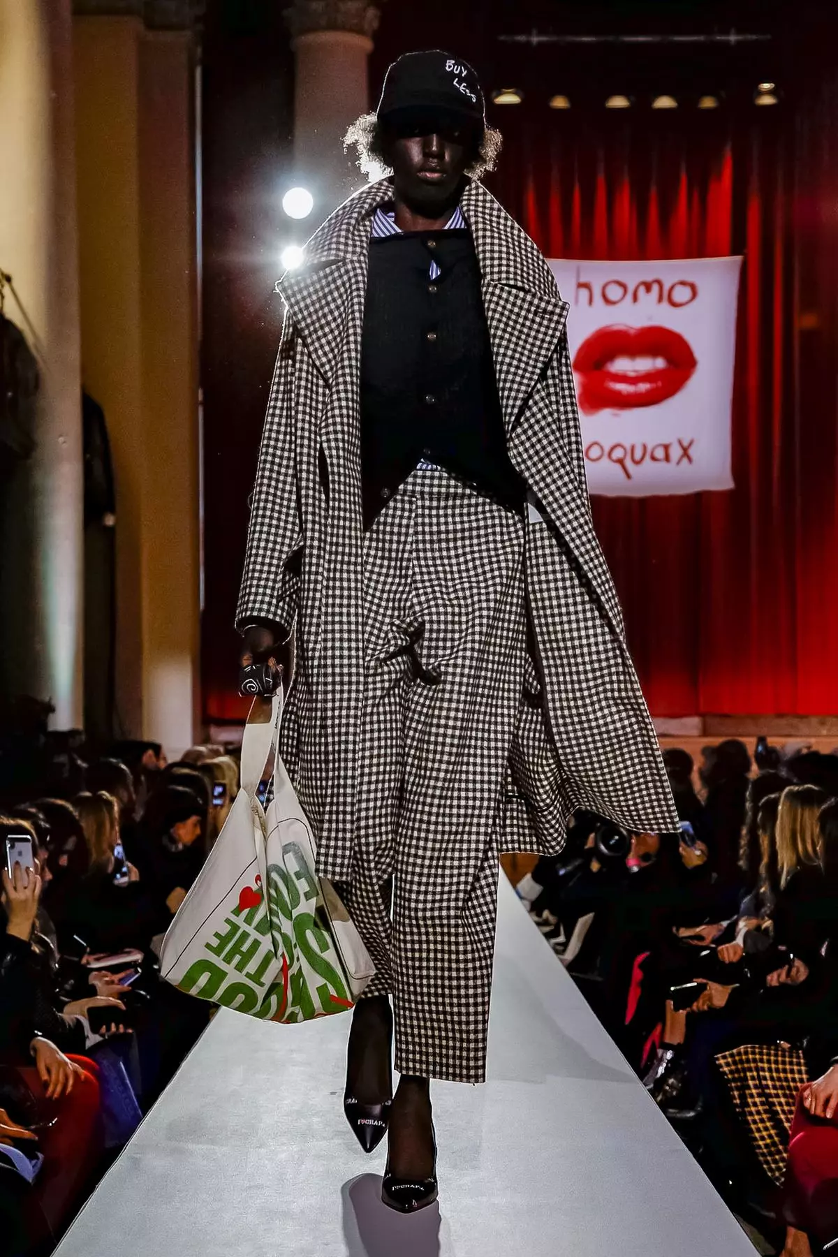 Vivienne Westwood Varume neVakadzi Vanodonha Nguva Yechando 2019 London26