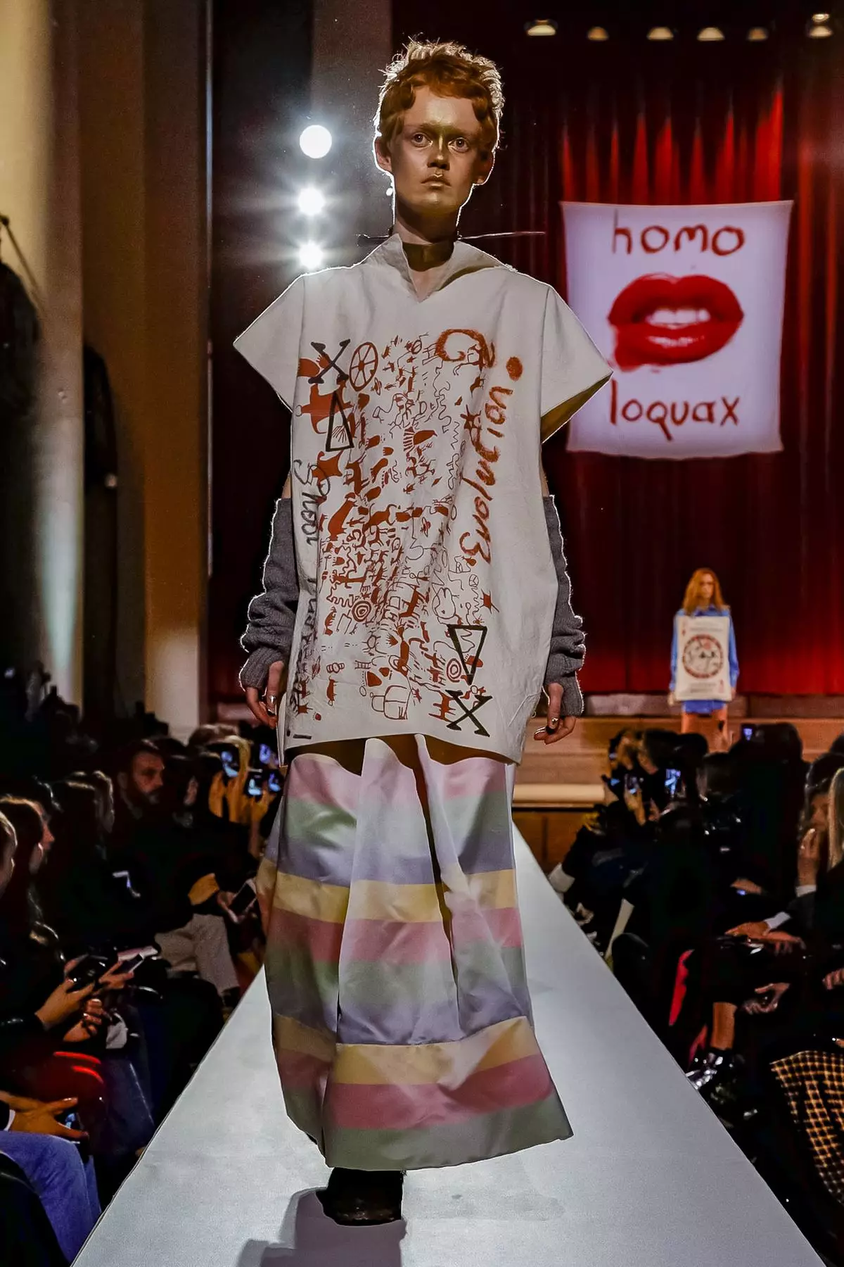 Vivienne Westwood Gizonak eta Emakumeak 2019ko udazken-negua Londres32