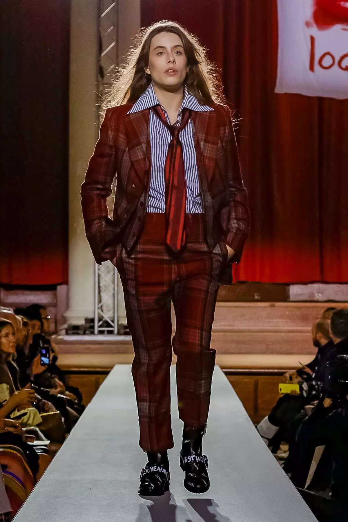 Vivienne Westwood Varume neVakadzi Vanodonha Nguva Yechando 2019 London41