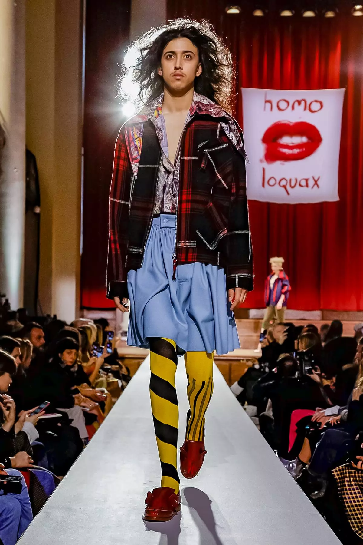 Vivienne Westwood Gizonak eta Emakumeak 2019ko udazken-negua Londres47