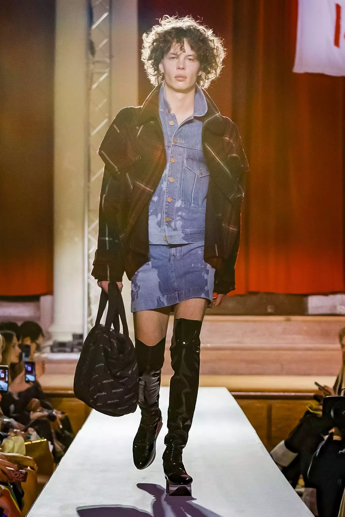 Vivienne Westwood manlju en froulju Fall Winter 2019 London56