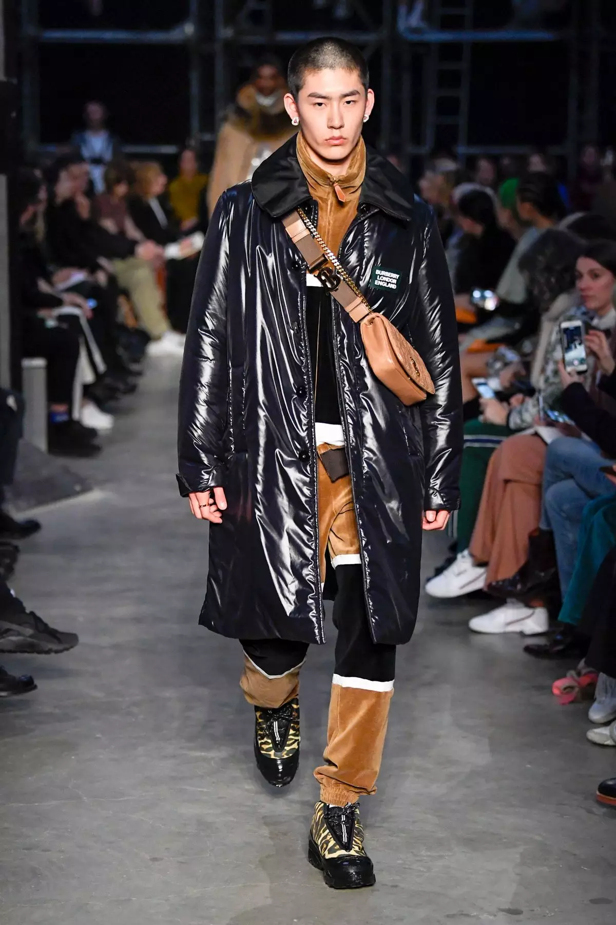 Burberry manlju en froulju hjerstwinter 2019 Londen13