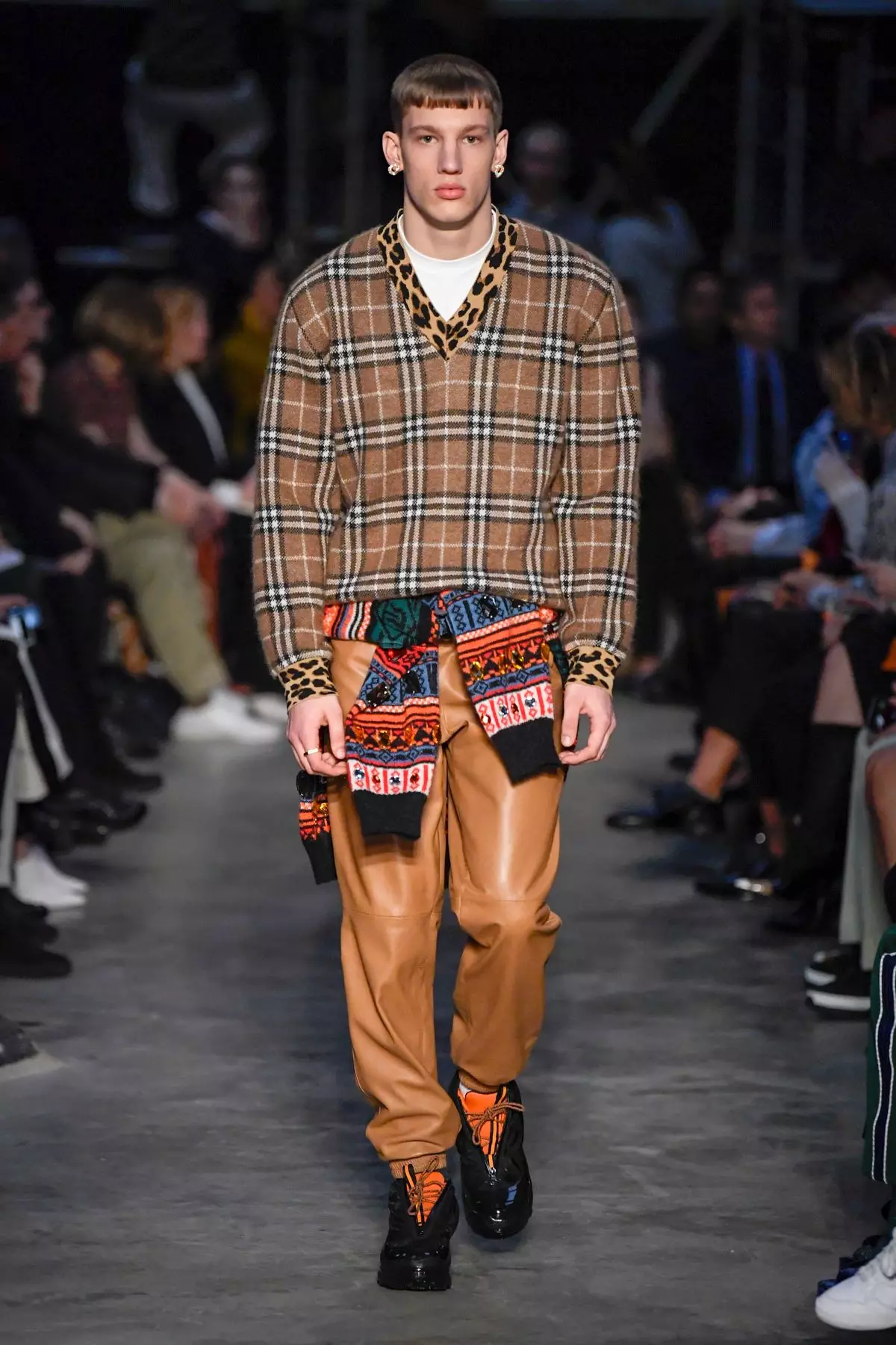 Burberry manlju en froulju hjerstwinter 2019 Londen20