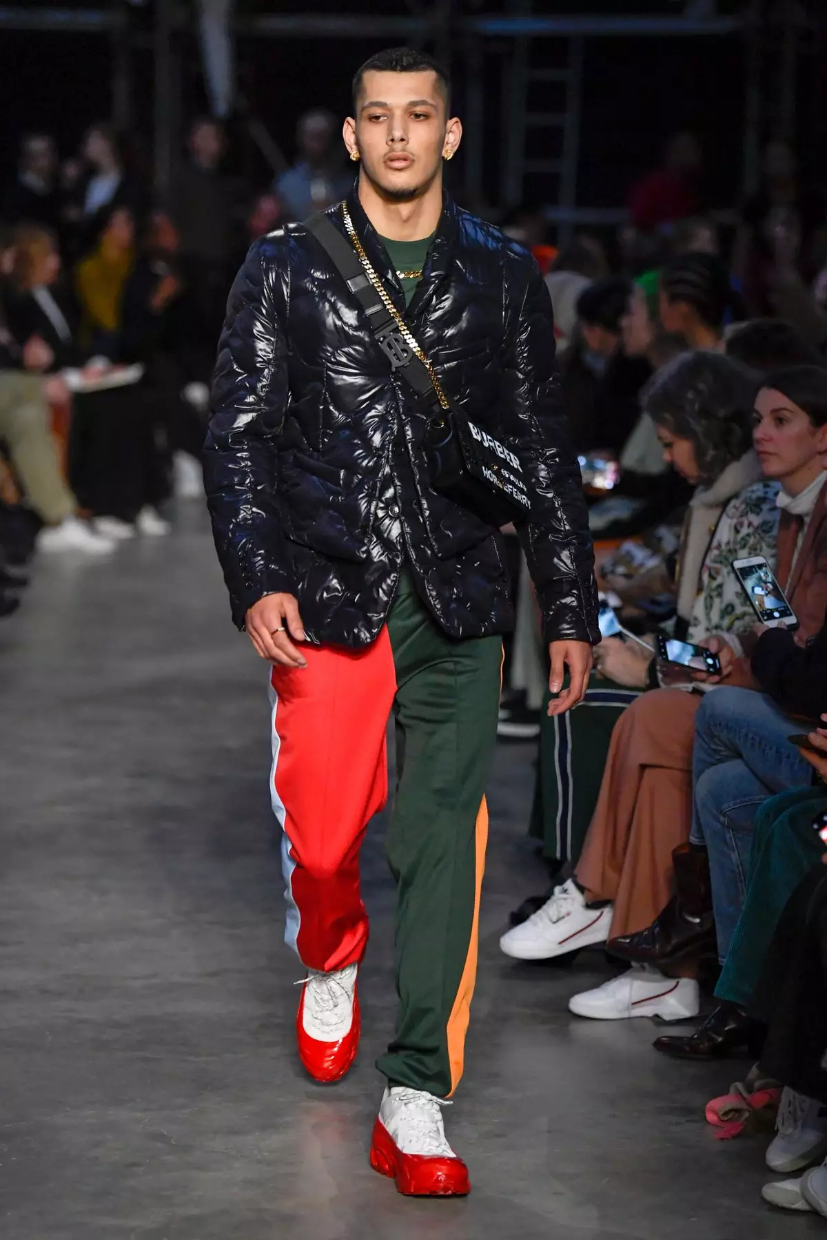 Burberry mehed ja naised, sügistalv 2019 London5