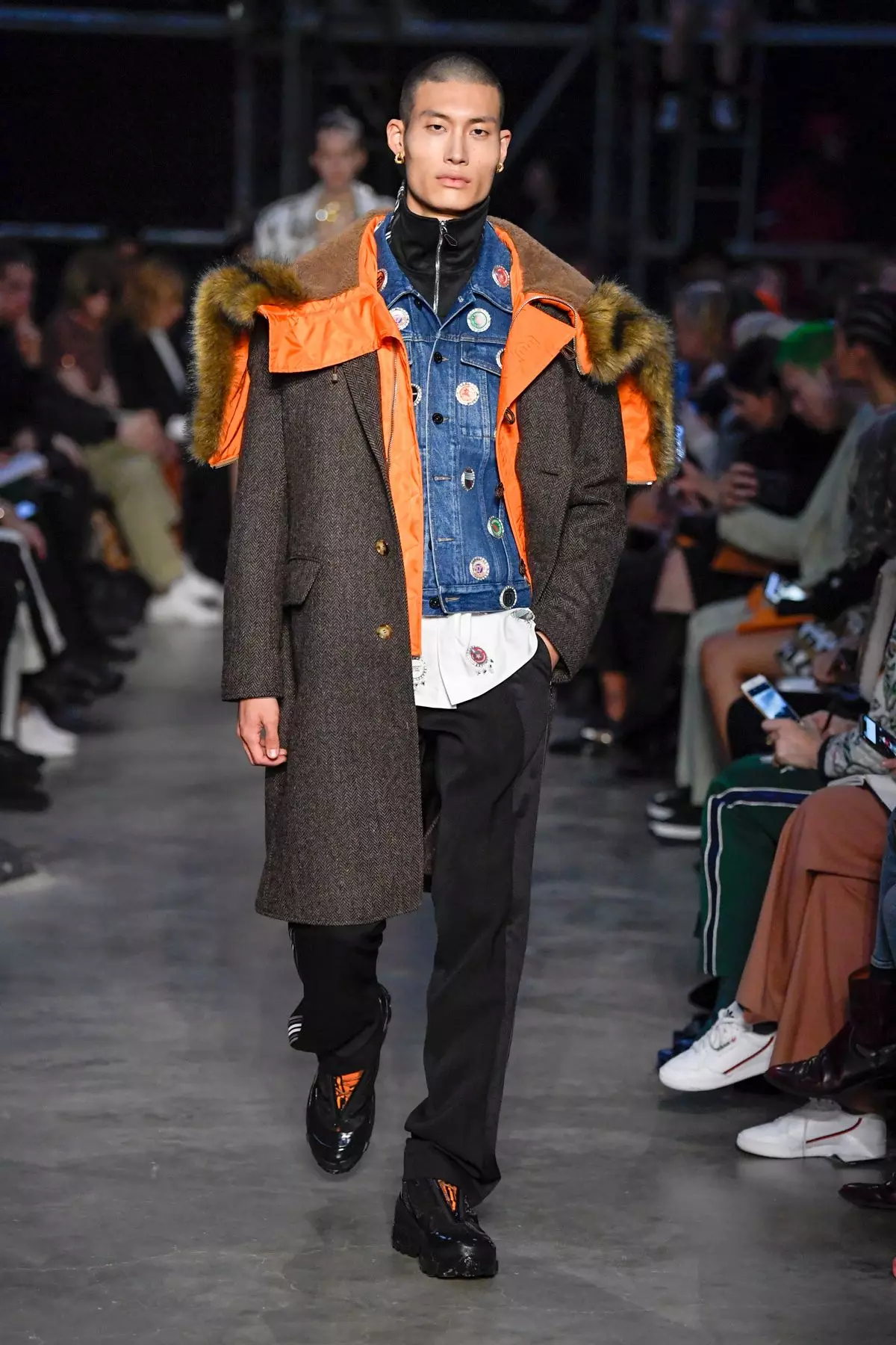 Burberry Nam & Nữ Thu Đông 2019 London58