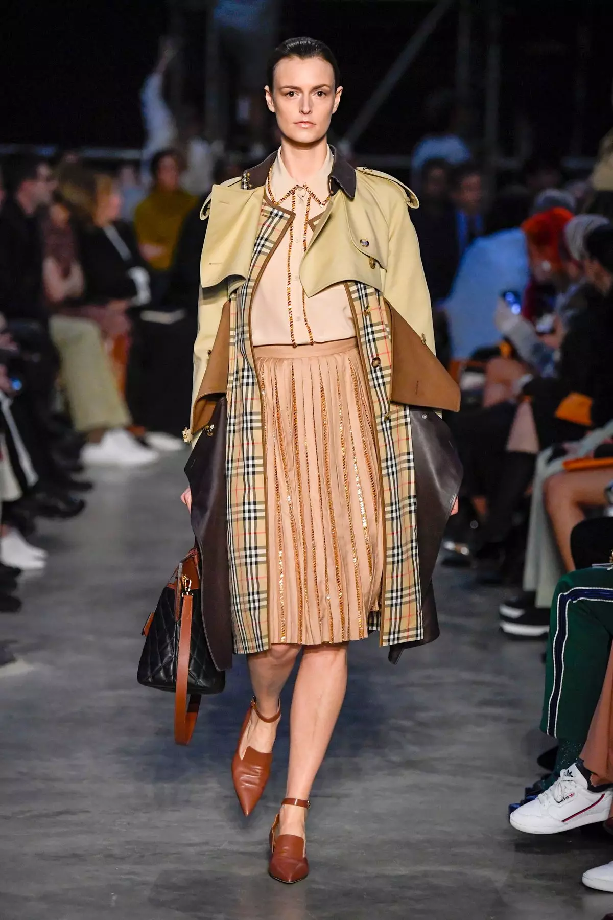 Burberry Viroj & Virinoj Aŭtuno Vintro 2019 Londono92