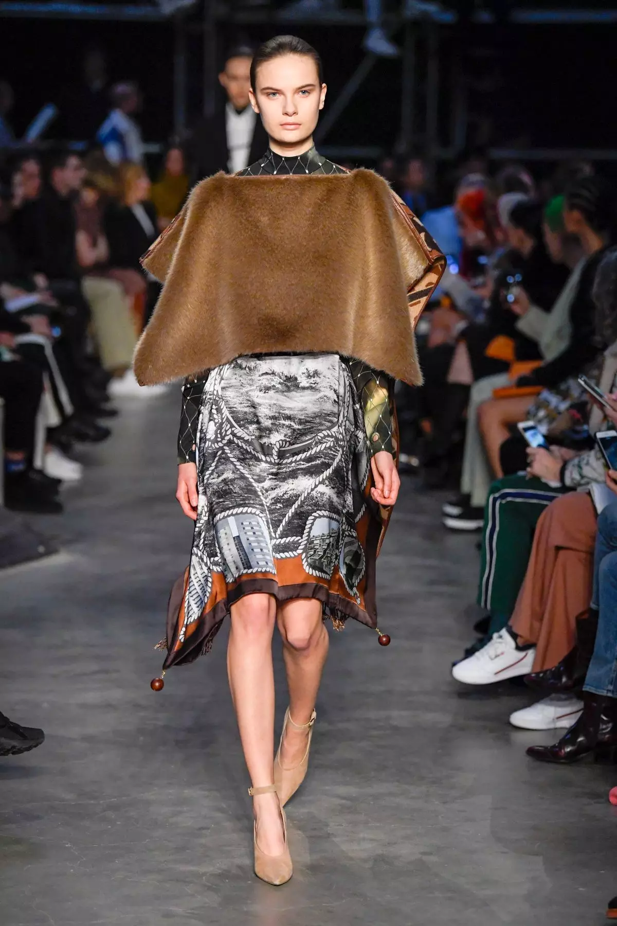 Burberry férfiak és nők, 2019. őszi tél London98