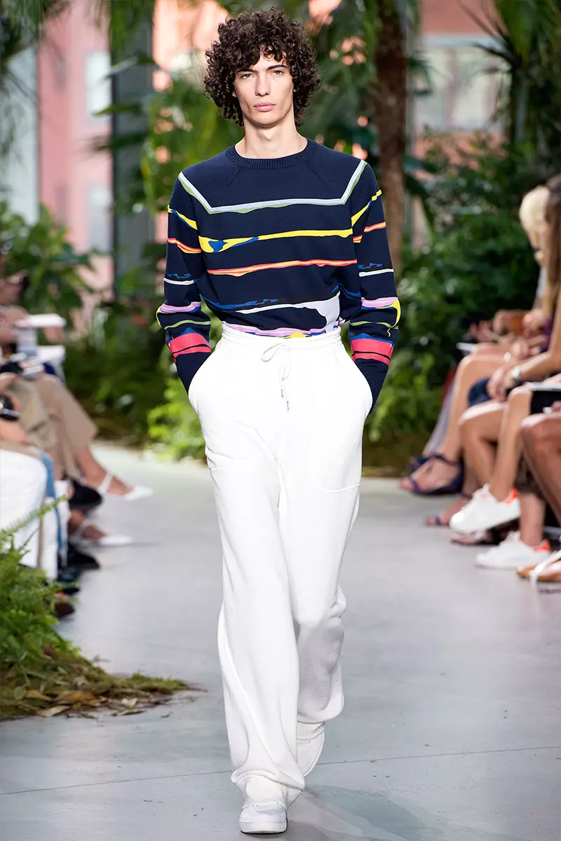 txz | | |-- lacoste-rtw-ss17-nyfw-14