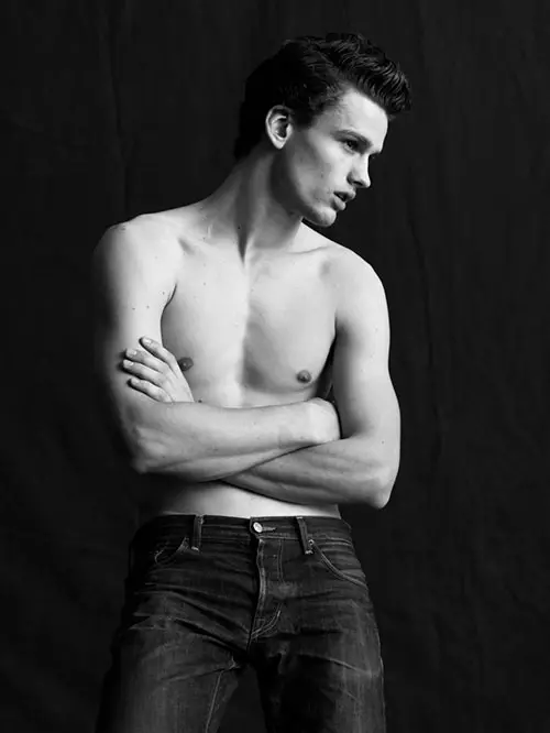 Simon-nessman-matthew-brookes--4