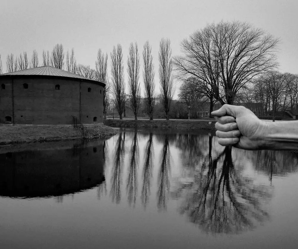 A extraordinaria fotografía real de Arno Rafael Minkkinen (9)