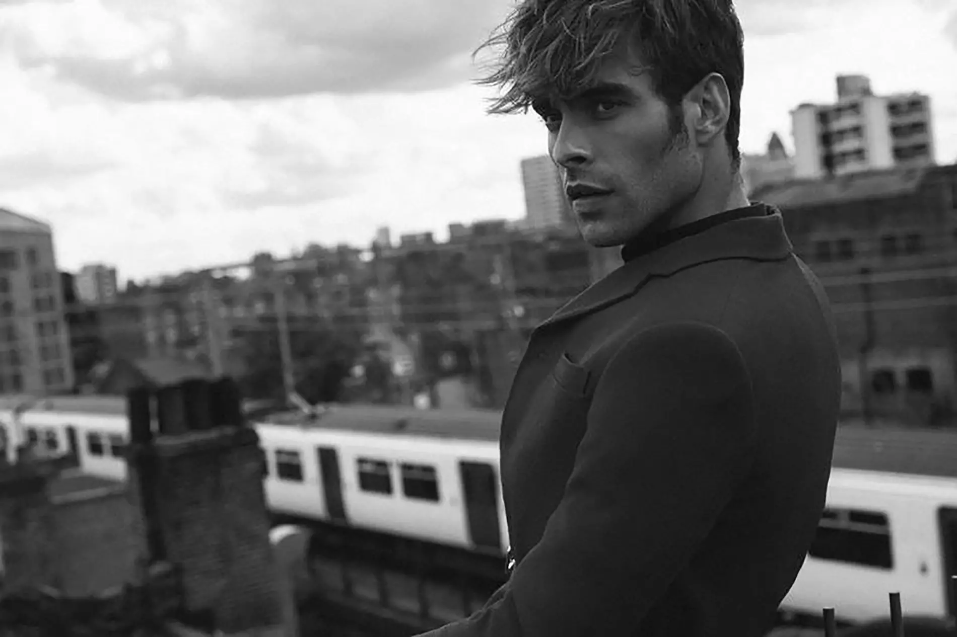 JON KORTAJARENA PARA GLASS MAGAZINE FALL 2017 POR LUKASZ PUKOWIEC12