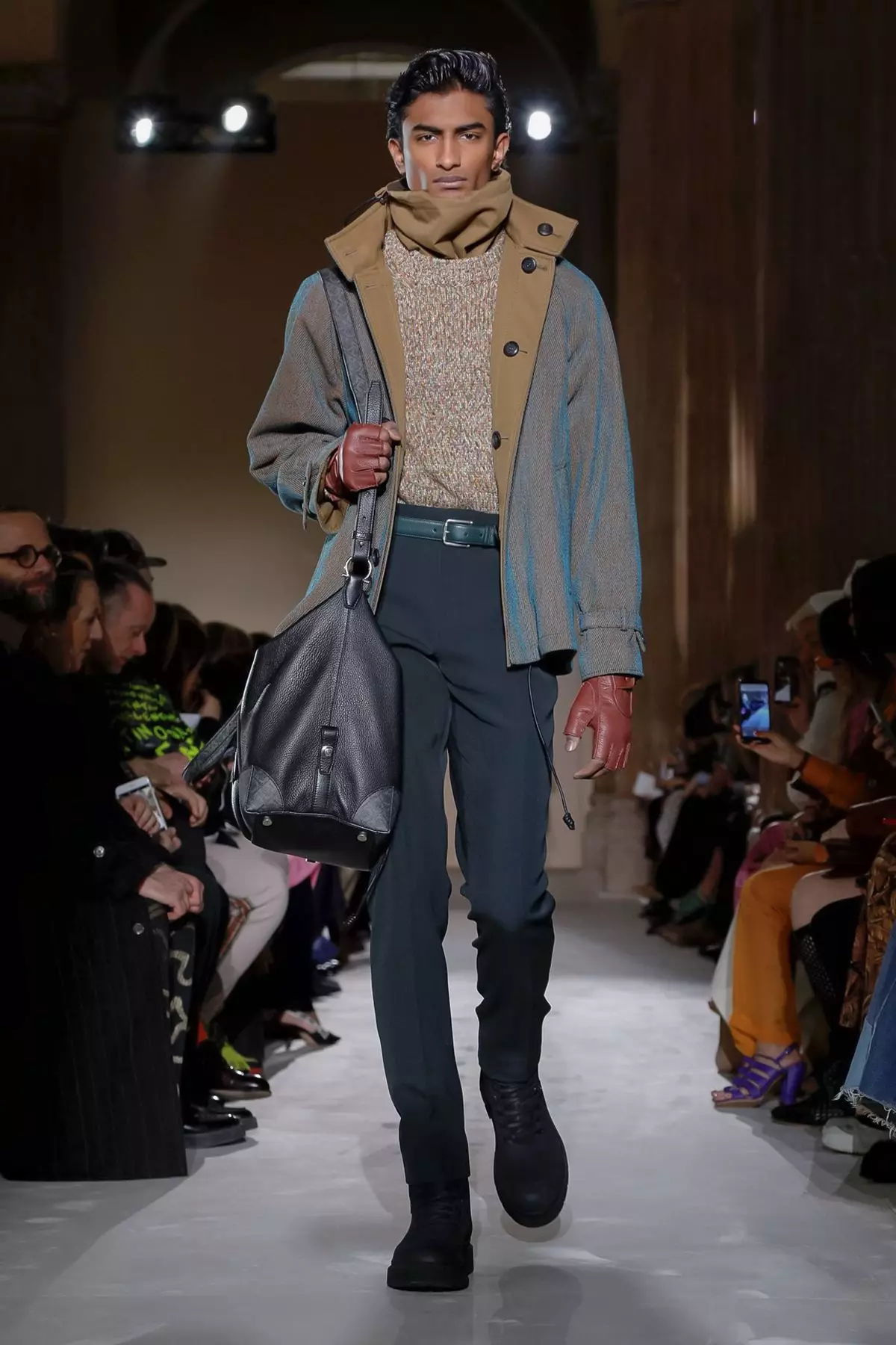 Ndị nwoke na ụmụ nwanyị Salvatore Ferragamo dara oyi 2019 Milan16