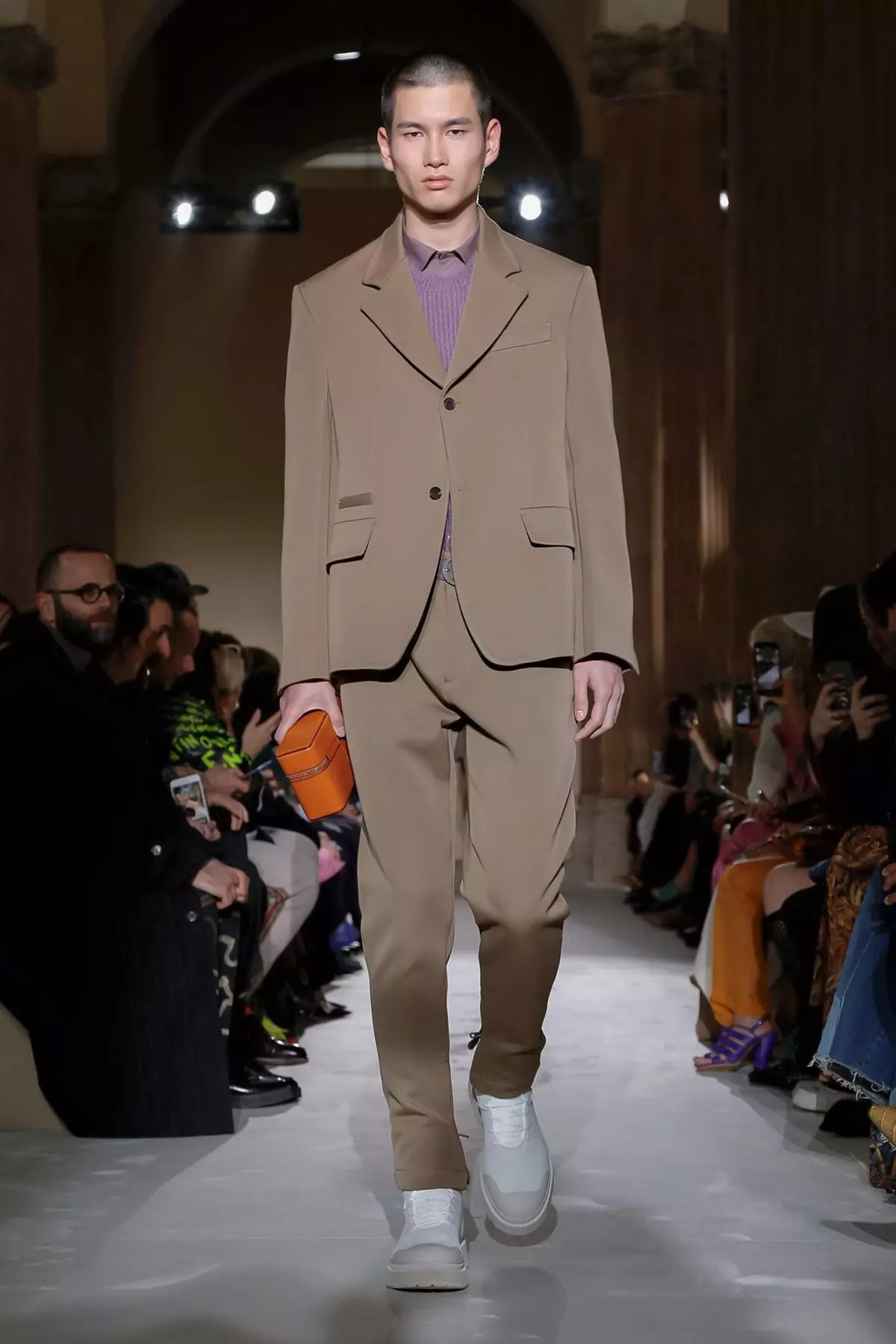 Salvatore Ferragamo Txiv neej & Poj Niam Caij Nplooj Ntoos Hlav 2019 Milan21