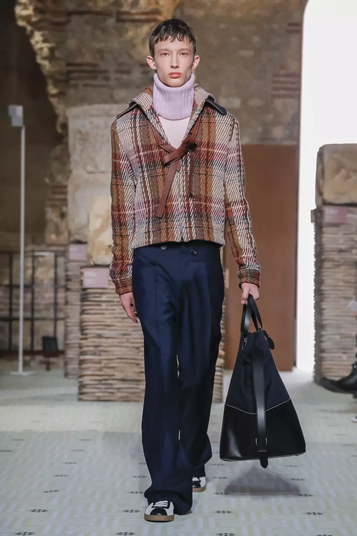 Lanvin Homme барои пӯшидан омода аст Тирамоҳ/зимистони соли 2019 Париж 20725_14