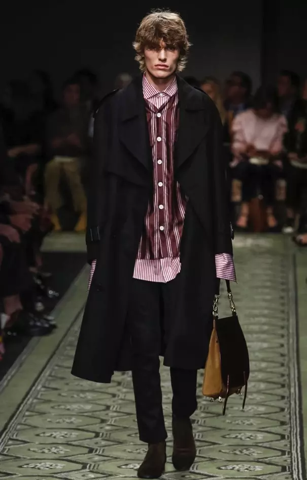 Burberry RTW primăvară/vară 2017 Londra 20740_1