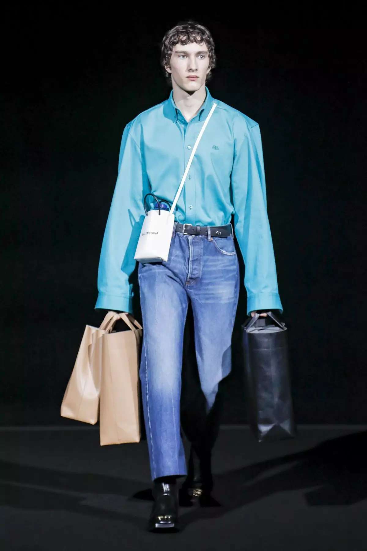 Balenciaga Prêt à Porter Automne Hiver 2019 Paris22