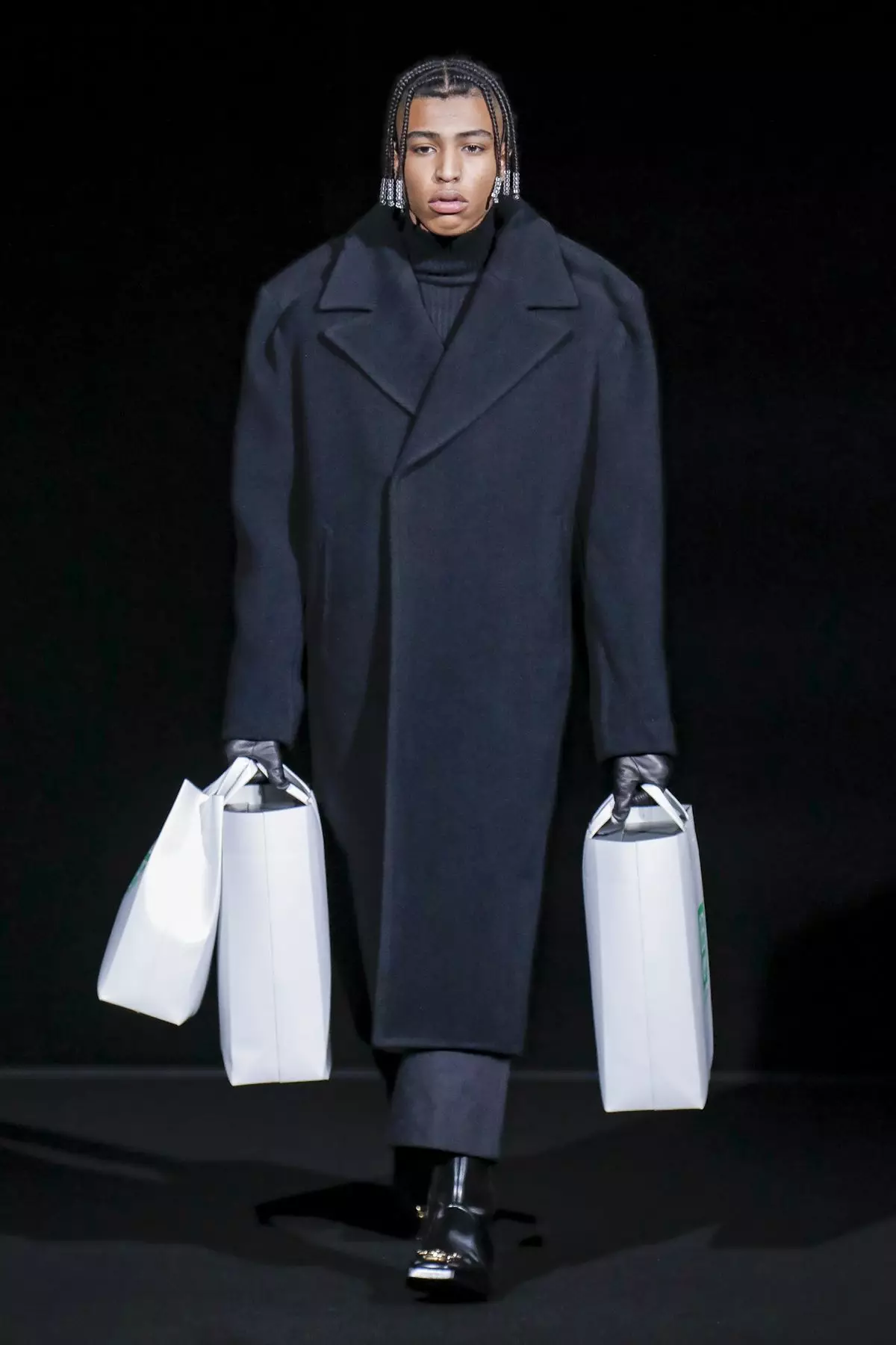 Balenciaga Ready To Wear jesen-zima 2019 Paris24