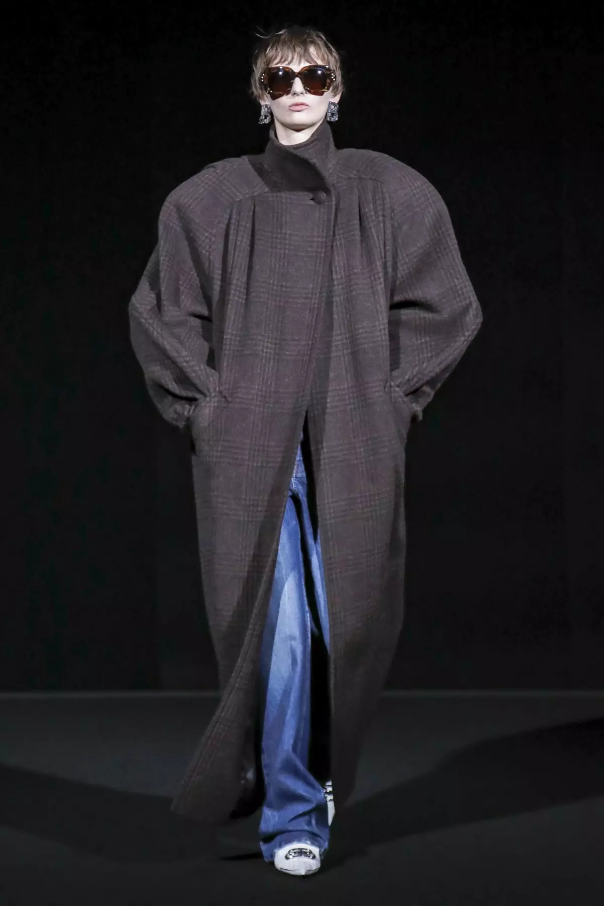 Réidh Balenciaga le Caith Geimhreadh 2019 Paris57