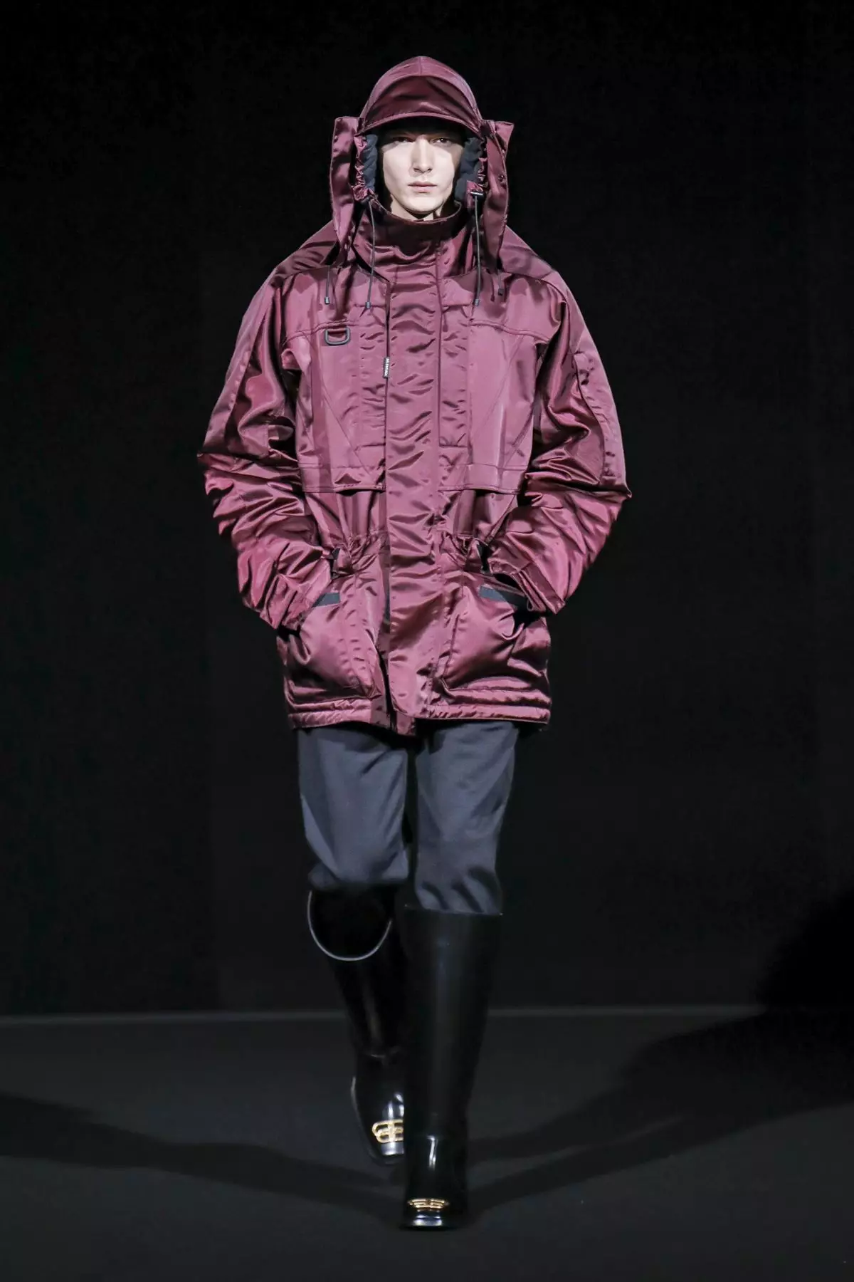 Balenciaga Npaj Hnav Caij Nplooj Ntoos Hlav 2019 Paris72