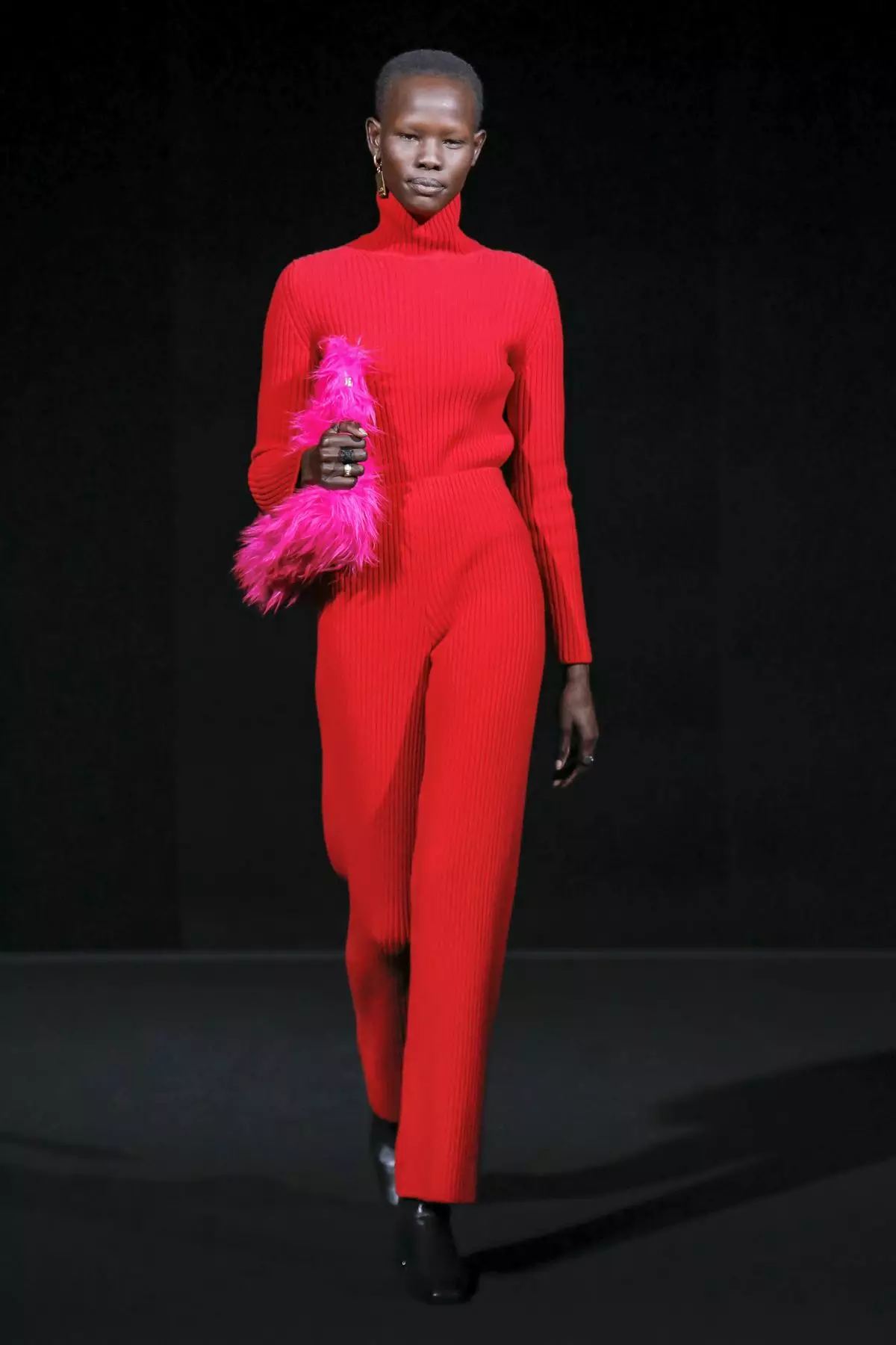 Balenciaga የበልግ ክረምት 2019 ለመልበስ ዝግጁ ነው Paris79