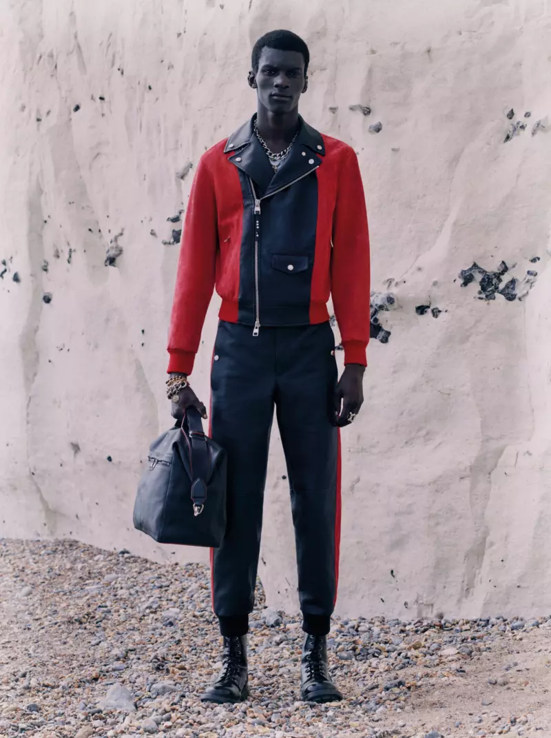 Alexander McQueen Men's Spring 2021 London 2096_12