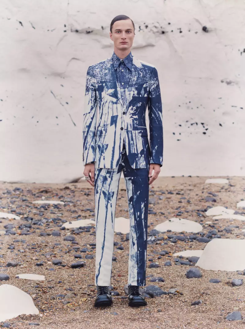 Alexander McQueen masculino primavera 2021 Londres 2096_18