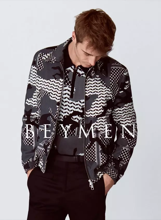 Kom op en ferkenne de nije Beymen Spring / Simmer 2016 Lookbook-modellering troch top fan tops Clément Chabernaud. Foto fan Koray Birand.