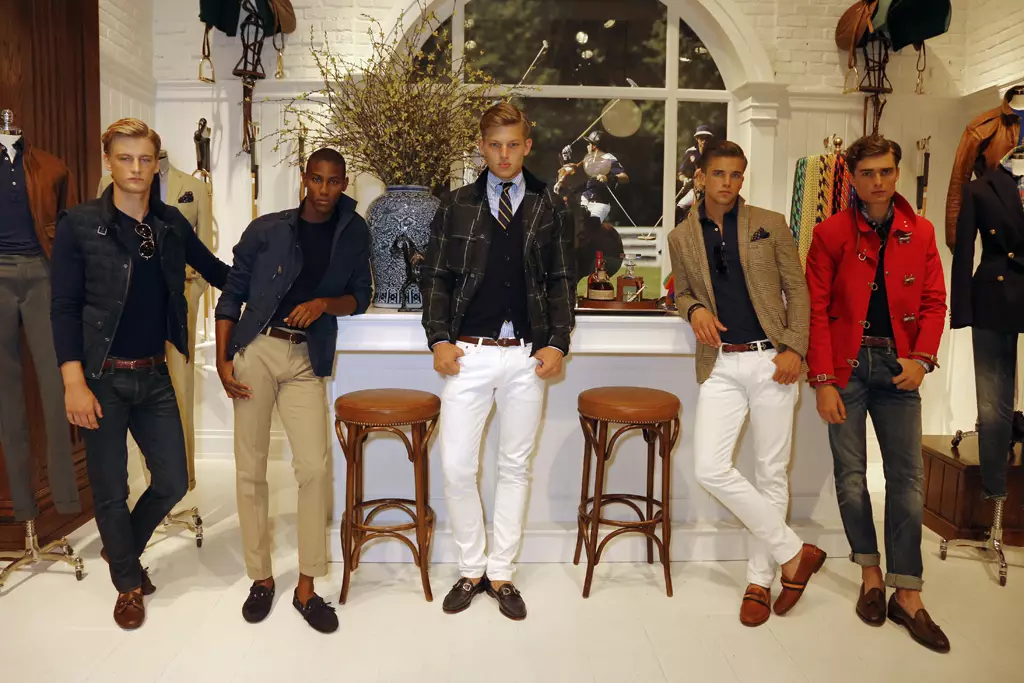 A pared down, update sensibilité nubutumwa bushya kuri Ralph Lauren yagutse ya Polo yerekanwe.