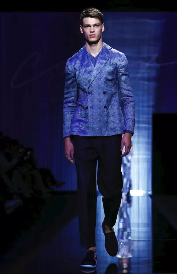 giorgio-armani-ṣetan-lati-wọ-orisun omi-ooru-2017-milan7