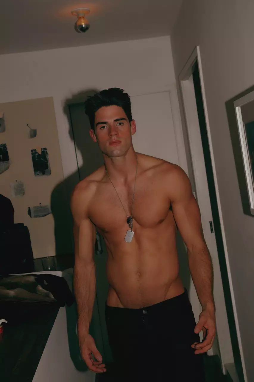 CHAD WHITE შიშველი JOSEPH LALLY8