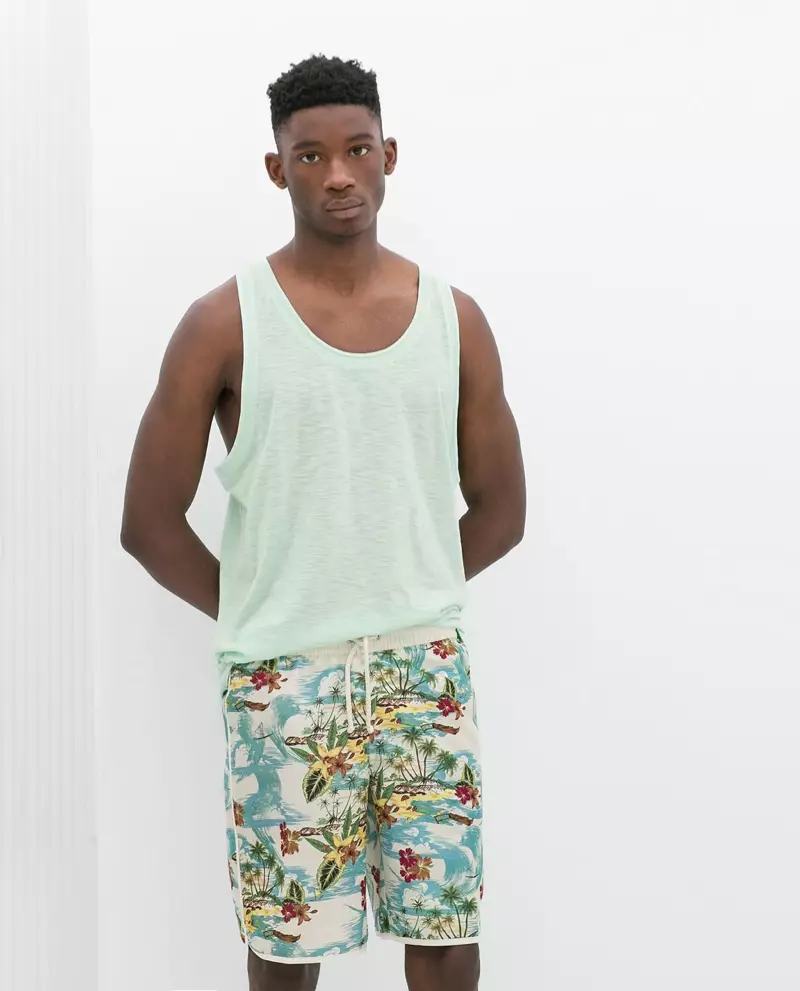 zara-men-swim-trunks-photos-017